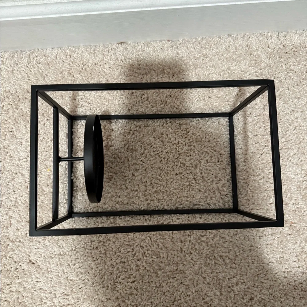 Modern Black Metal Candle Holder